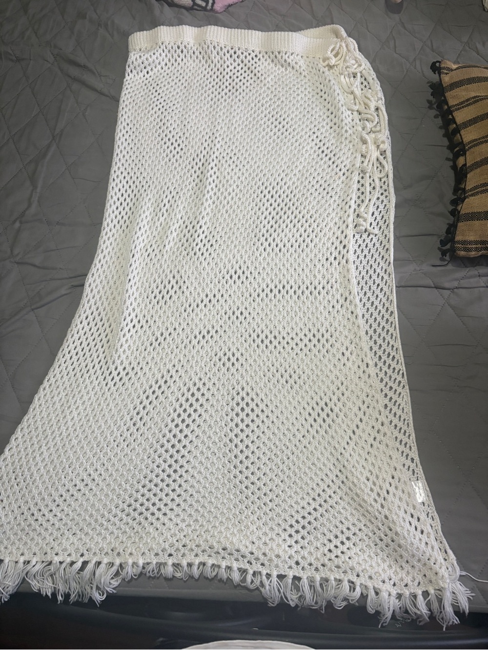 Show Me Your MuMu White Crochet Knit Label Detail